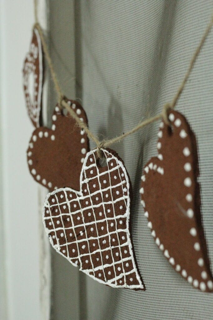 a hanging Valentine bunting