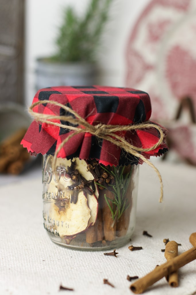 Dried potpourri in a jar for gifting